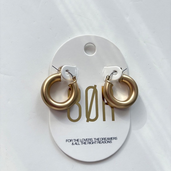8 other reasons gold plated drip mini hoops - Picture 2 of 4